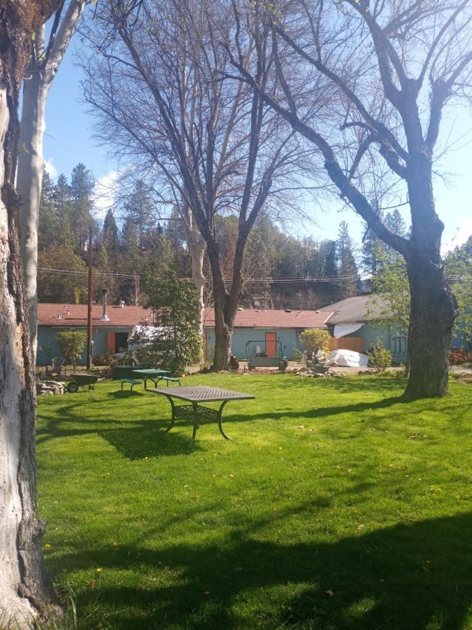 Bigfoot Rv & Cabins Park 해피캠프 외부 사진