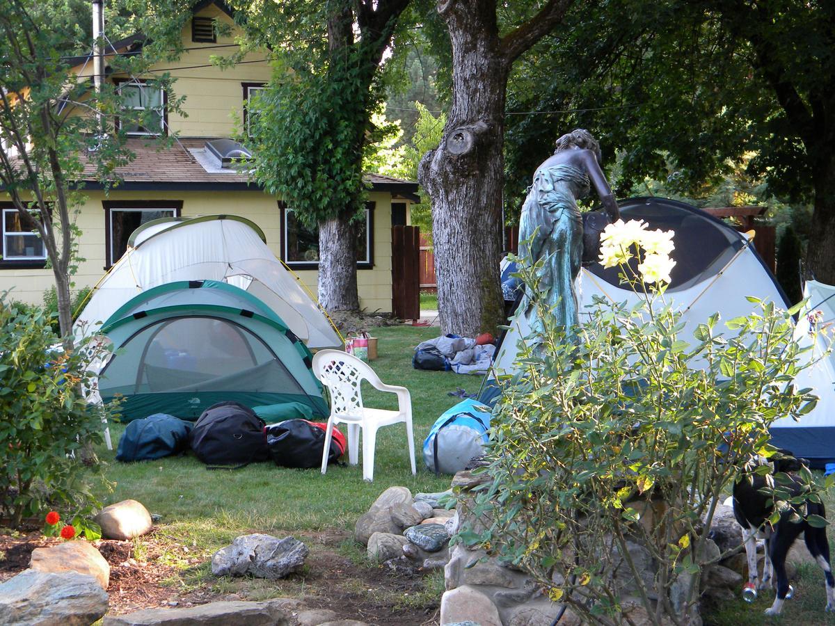 Bigfoot Rv & Cabins Park 해피캠프 외부 사진